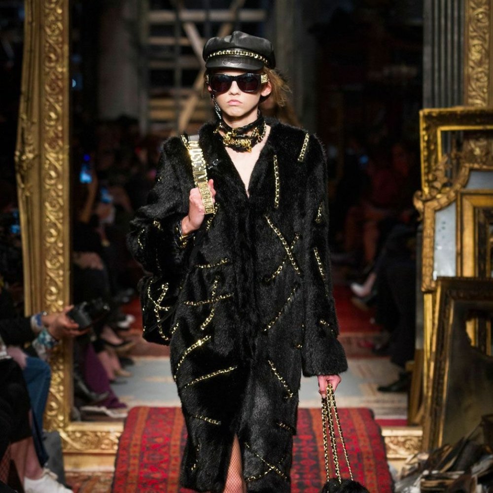 SOLD! AW16 MOSCHINO COUTURE JEREMY SCOTT FAUX FUR GOLD CHAINS BLACK JACKET COAT